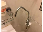 五星级酒店被爆“马桶刷刷茶杯”！却有很多酒店开始提供净水器